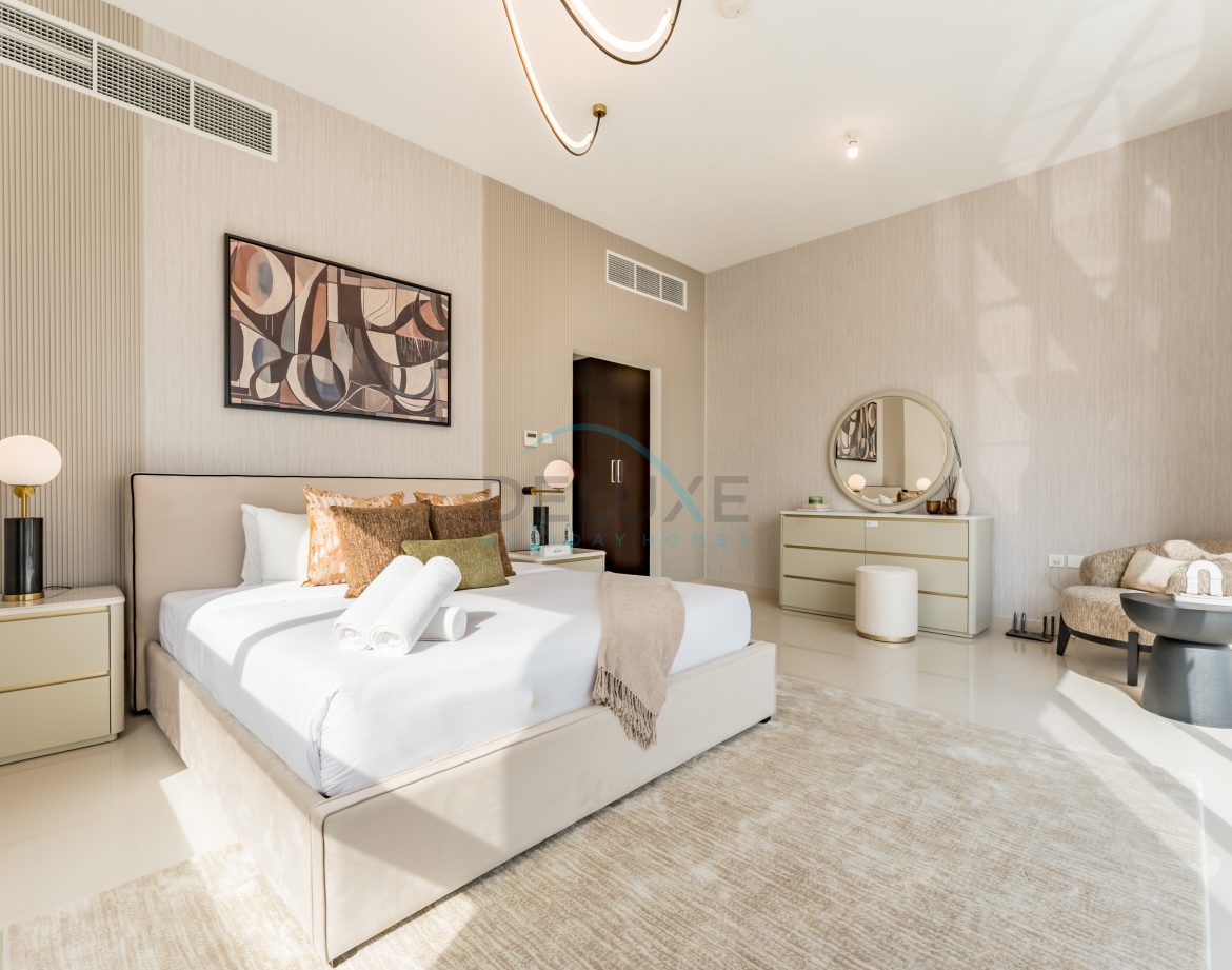 5-Bedroom Private-Pool Villa — Al Dana Island — photo 11