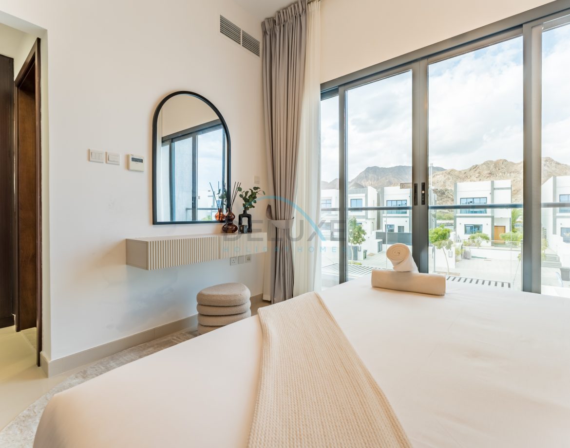 5-Bedroom Private-Pool Villa — Al Dana Island — photo 18