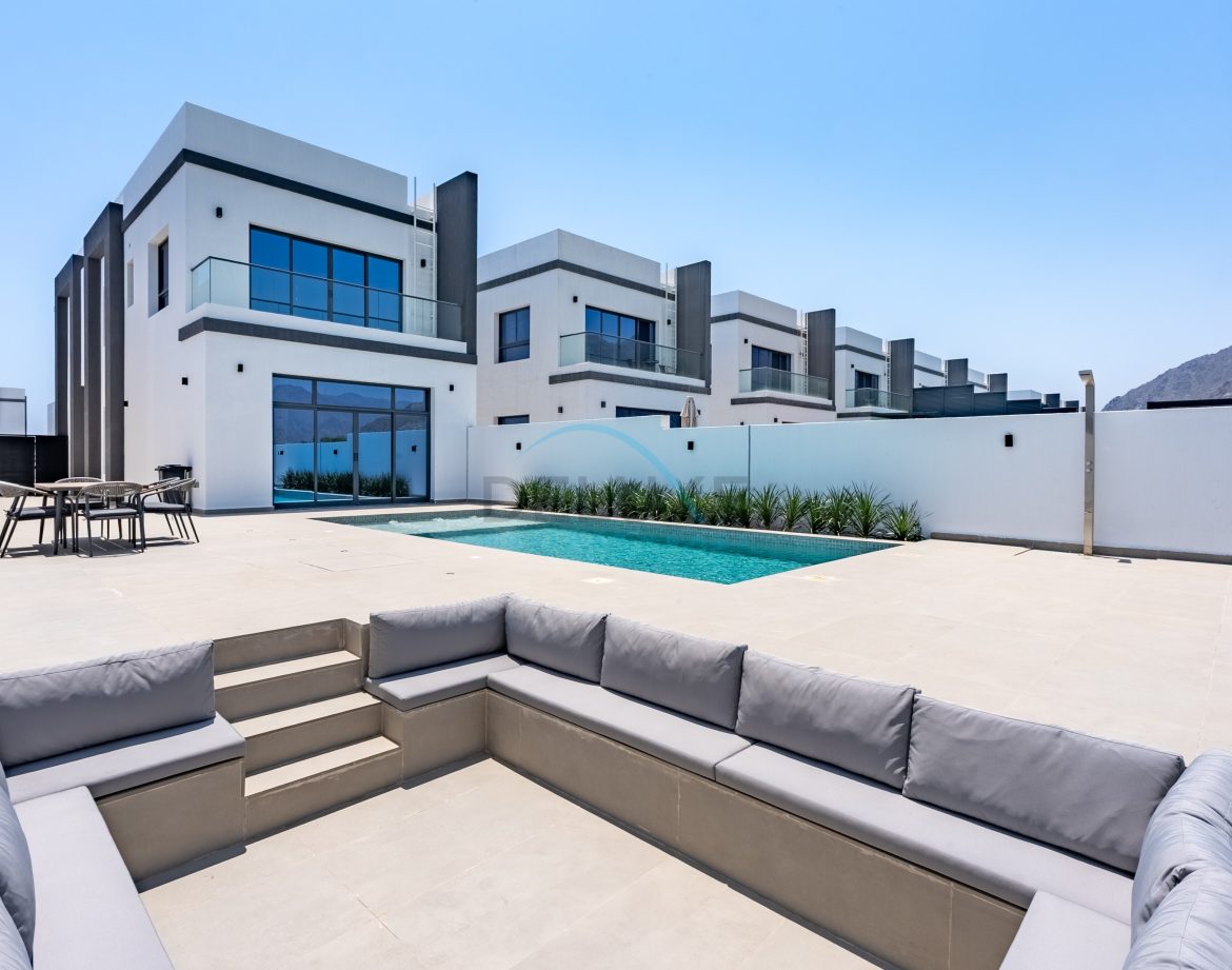5-Bedroom Private-Pool Villa — Al Dana Island — photo 5