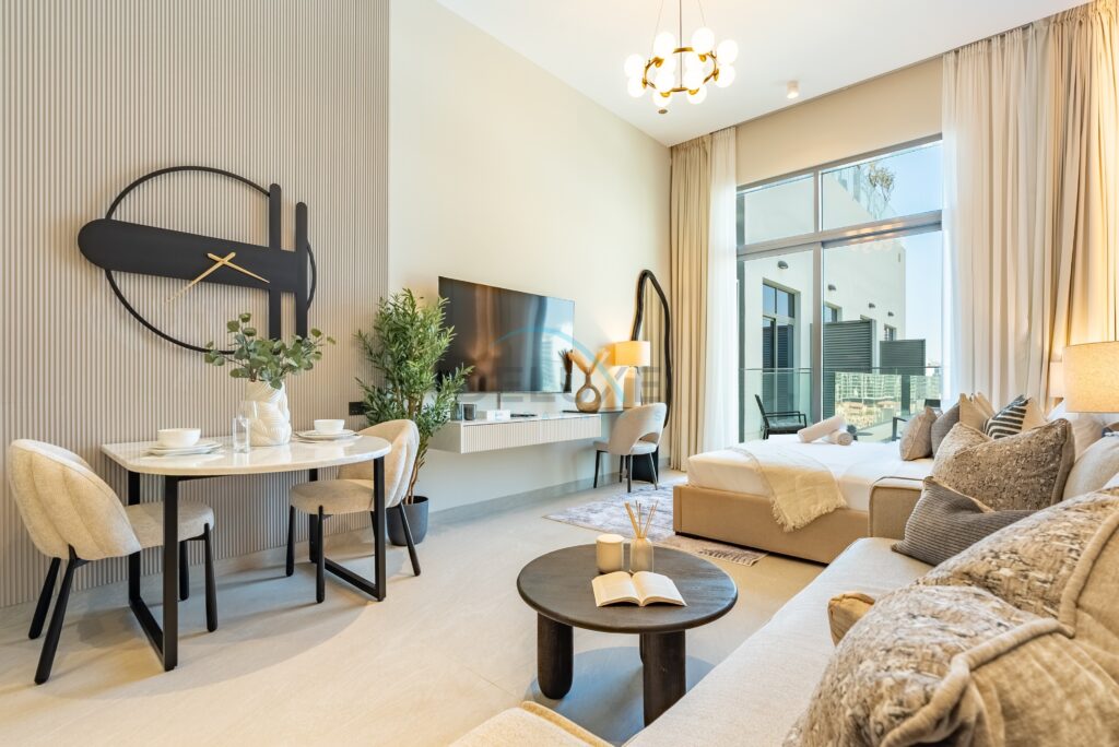 Stylish Modern Studio with Community Views, Next to the Community Park, Stonehenge Residences I