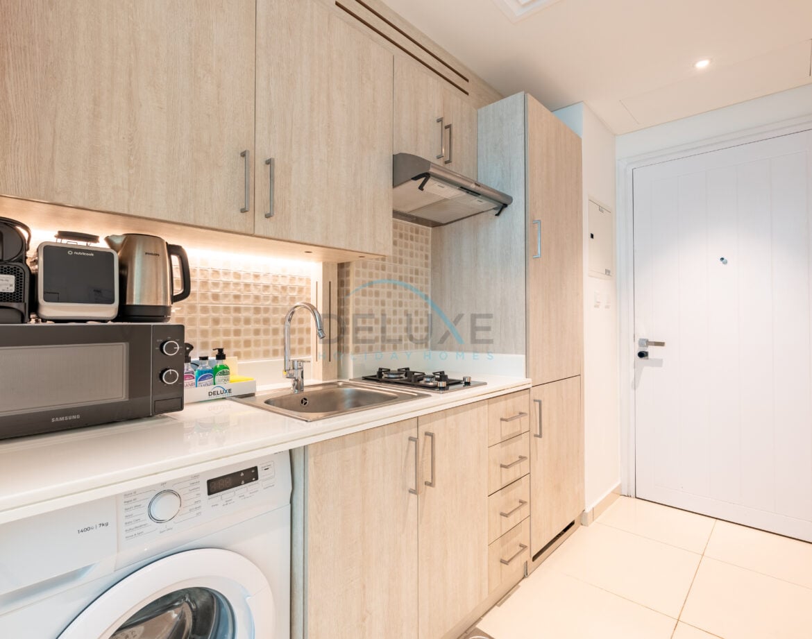 Neat Studio with Balcony Overlooking Nakheel Mall, Near the Monorail and a Short Ride to Atlantis, Seven Hotel and Apartments The Palm A — photo 4