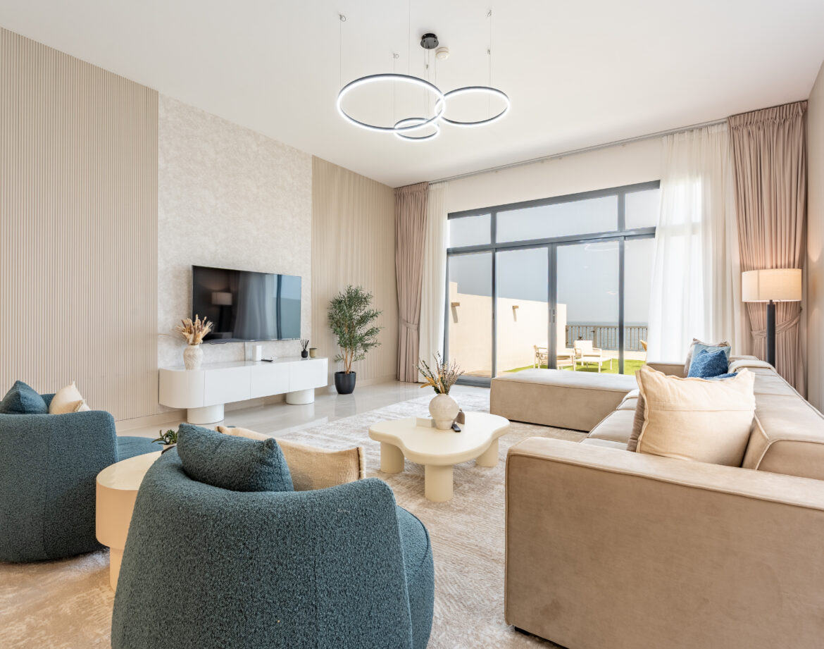 Modern 4BR Villa with Assistant and Driver Room, Spacious Backyard and BBQ Overlooking Gulf Views, Al Dana Island, — photo 5