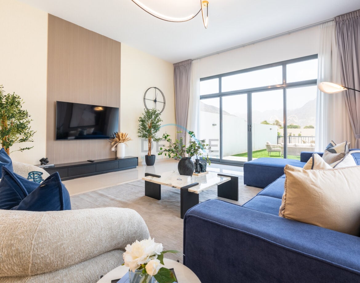 Modern 4BR with Assistant Room Retreat Villa, Facing Sea and Mountain Views, BBQ and Spacious Backyard, Al Dana Island — photo 6