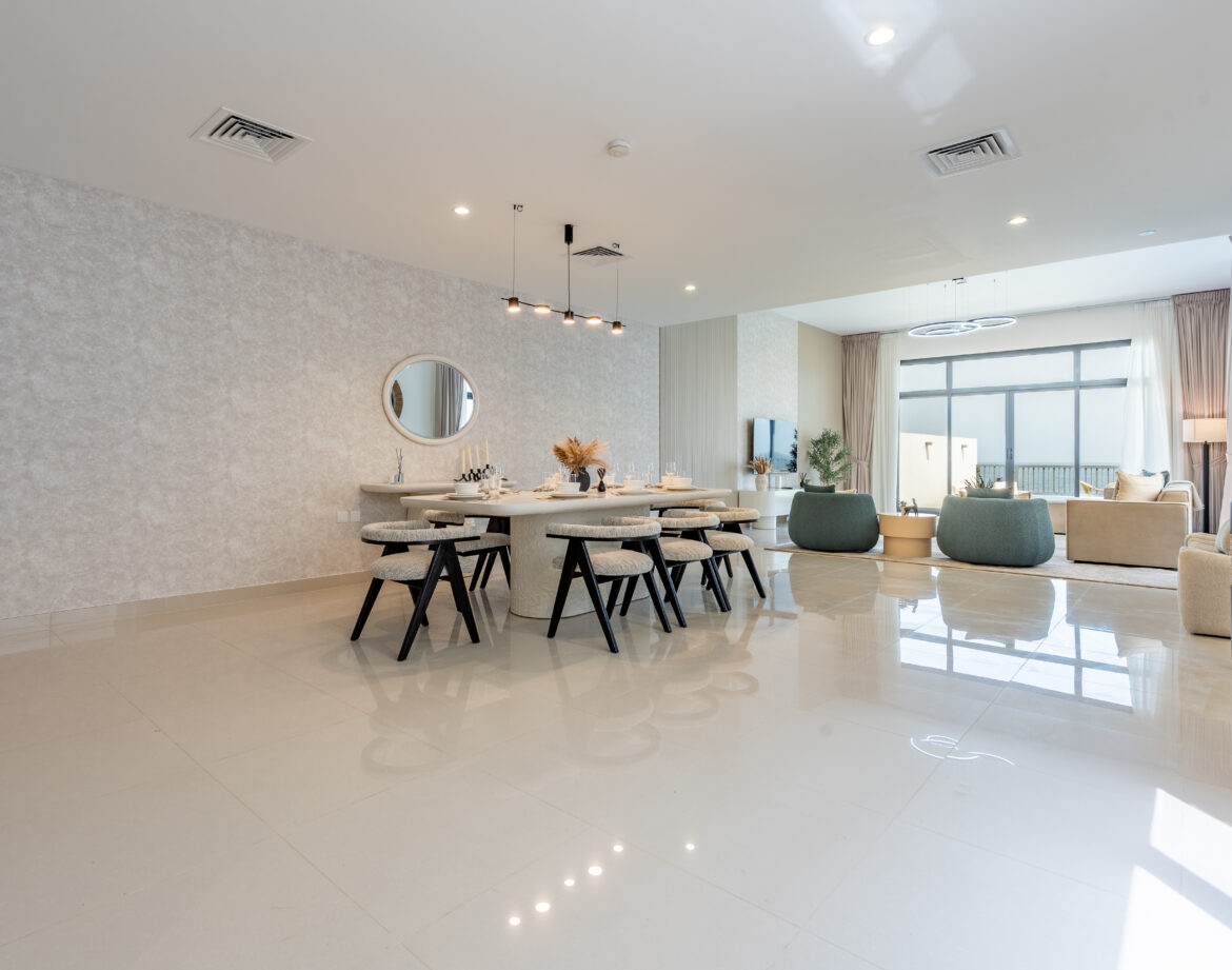 Modern 4BR Villa with Assistant and Driver Room, Spacious Backyard and BBQ Overlooking Gulf Views, Al Dana Island, — photo 3