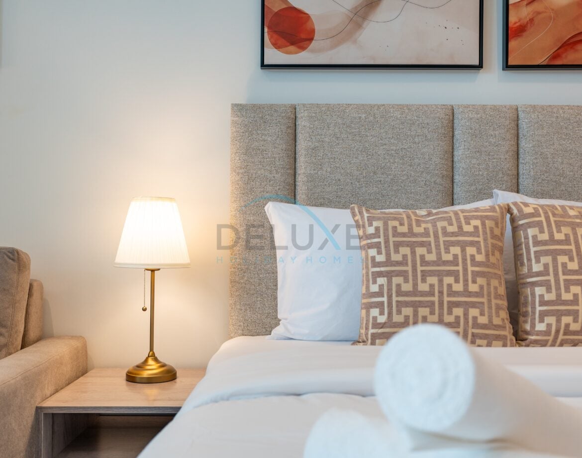 Studio with Balcony Overlooking the Community, Short Drive to Butterfly Garden, NAS 3 — photo 10