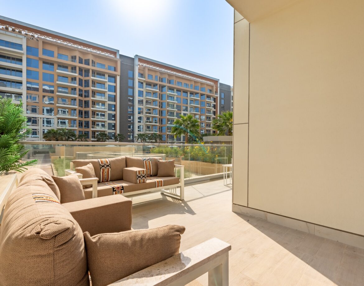 Peaceful 1BR with Spacious Balcony and Private Beach Access, Just a Short Drive from Khorfakkan Waterfall & Al Rafisah Dam, Khor Fakkan Resort — photo 3