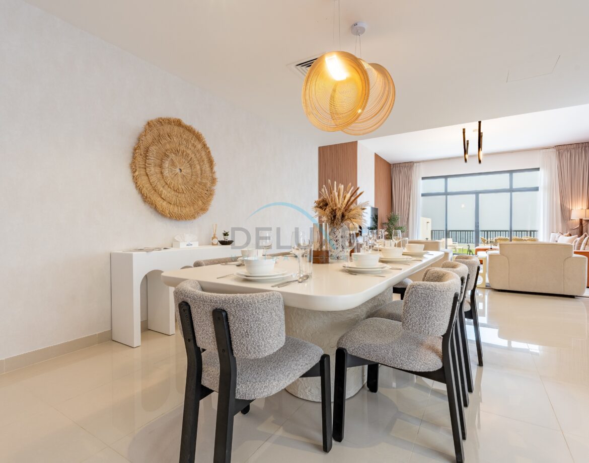 Contemporary 4BR Villa with Assistant & Driver Rooms, Gulf Views, BBQ and Outdoor Lounge, Al Dana Island — photo 15