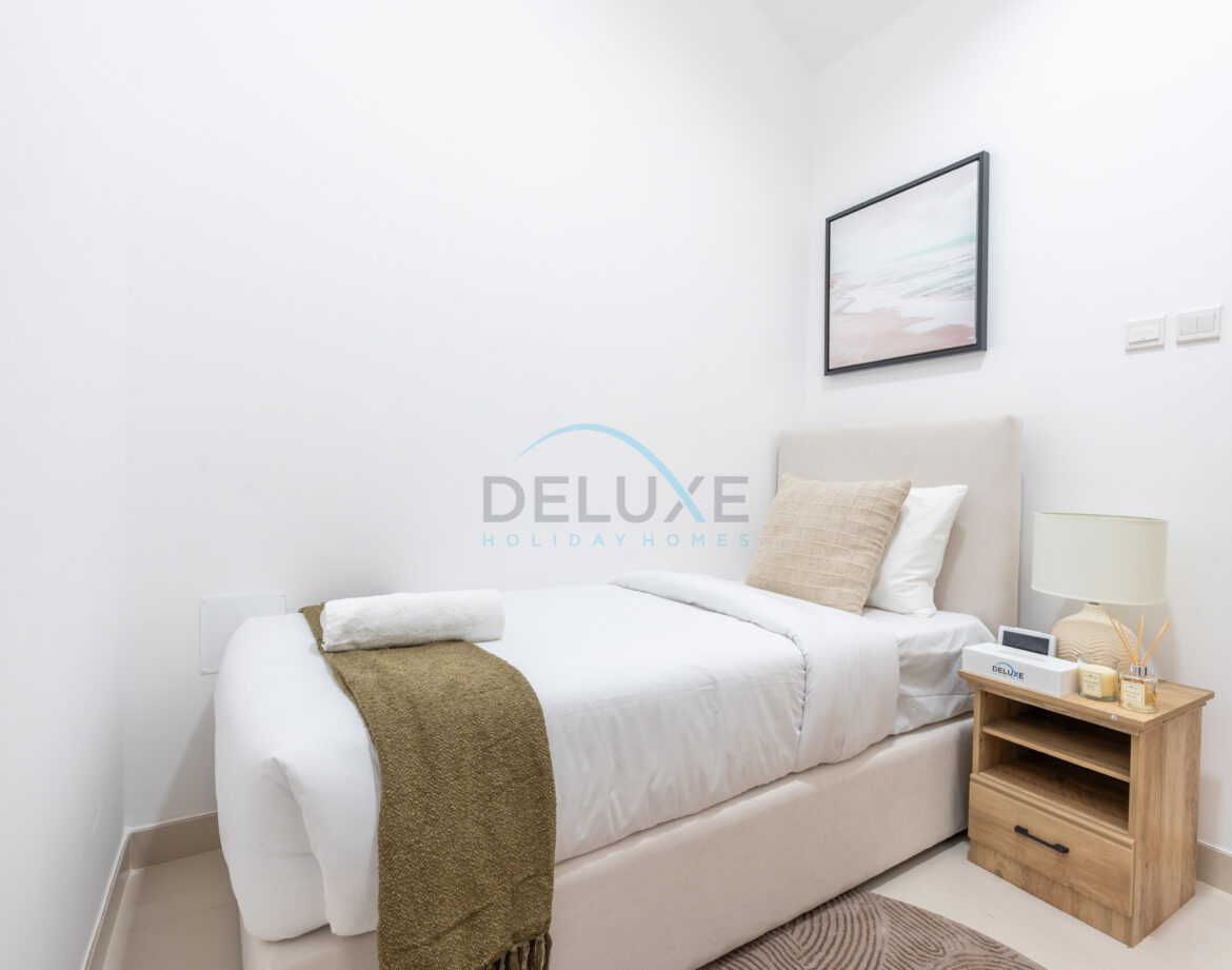 Modern 4BR with Assistant Room Retreat Villa, Facing Sea and Mountain Views, BBQ and Spacious Backyard, Al Dana Island — photo 14