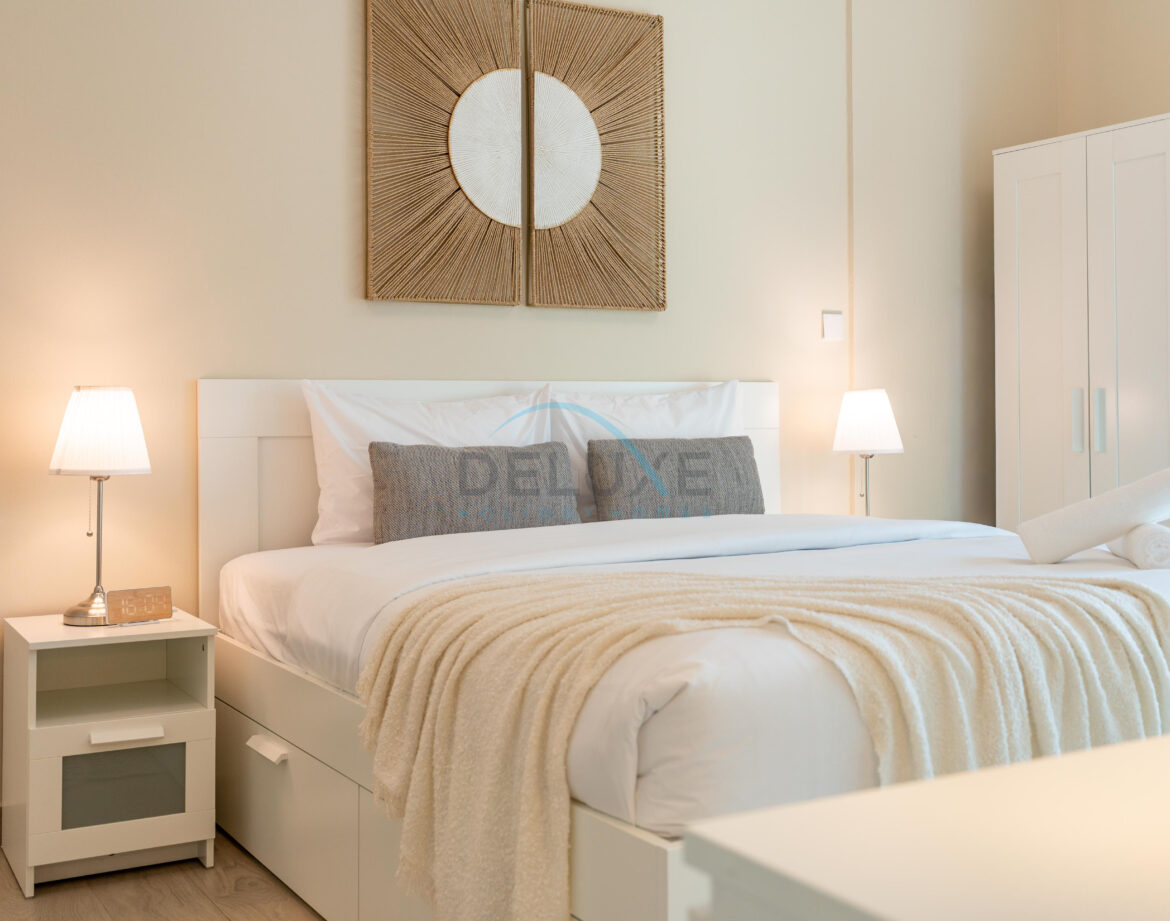 Modern Retreat 1BR Close to Mall of the Emirates and Dubai Marina, Al Samar 1 — photo 14