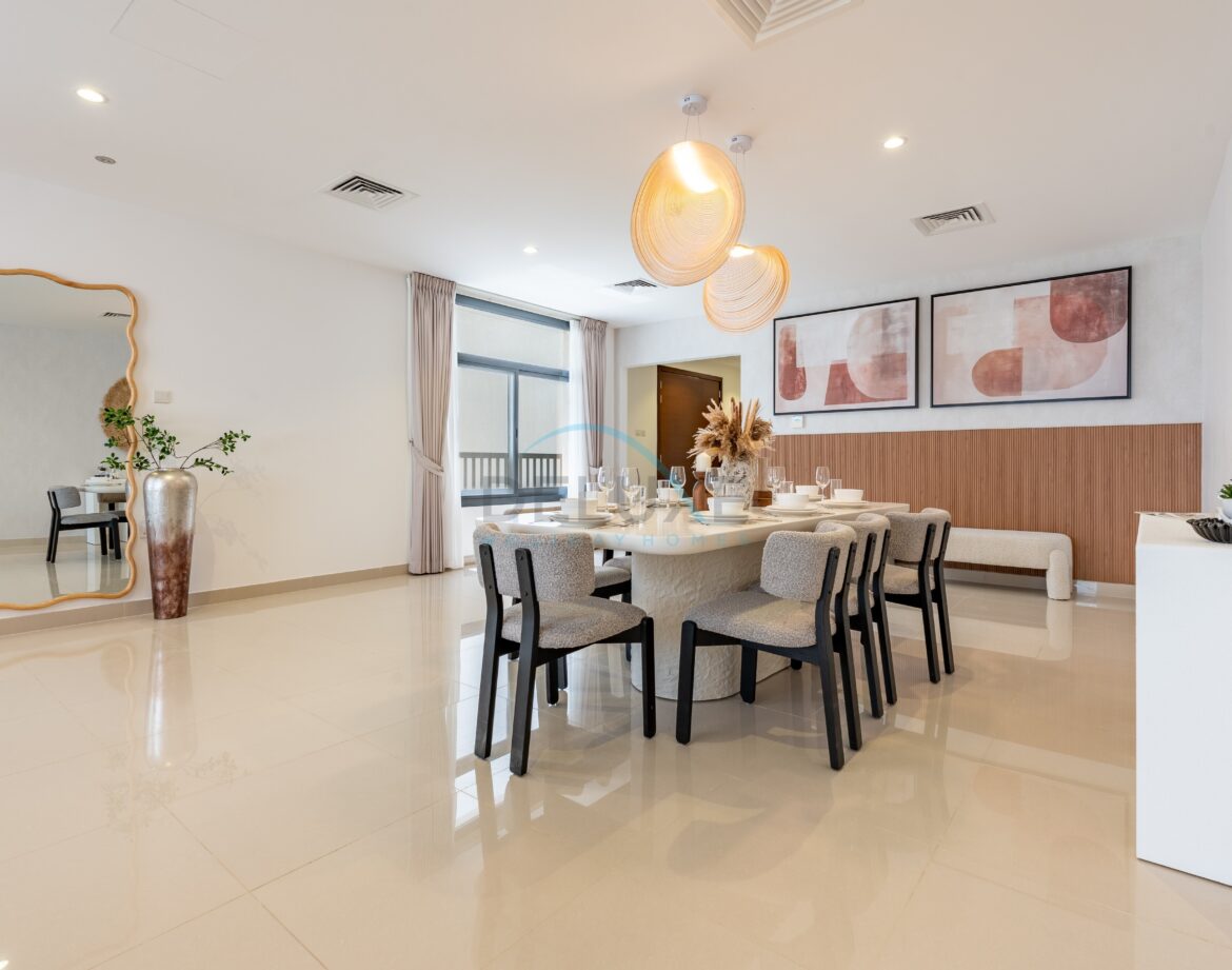 Contemporary 4BR Villa with Assistant & Driver Rooms, Gulf Views, BBQ and Outdoor Lounge, Al Dana Island — photo 16