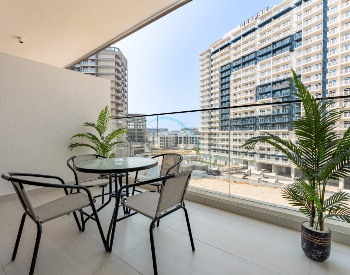 Studio with Balcony Overlooking the Community, Short Drive to Butterfly Garden, NAS 3 — photo 16