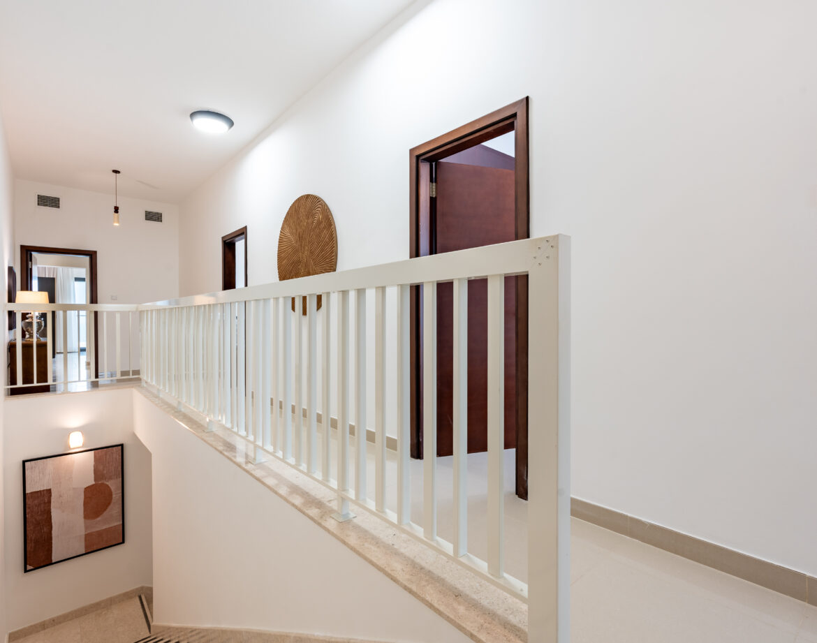 Modern 4BR Villa with Assistant and Driver Room, Spacious Backyard and BBQ Overlooking Gulf Views, Al Dana Island, — photo 17