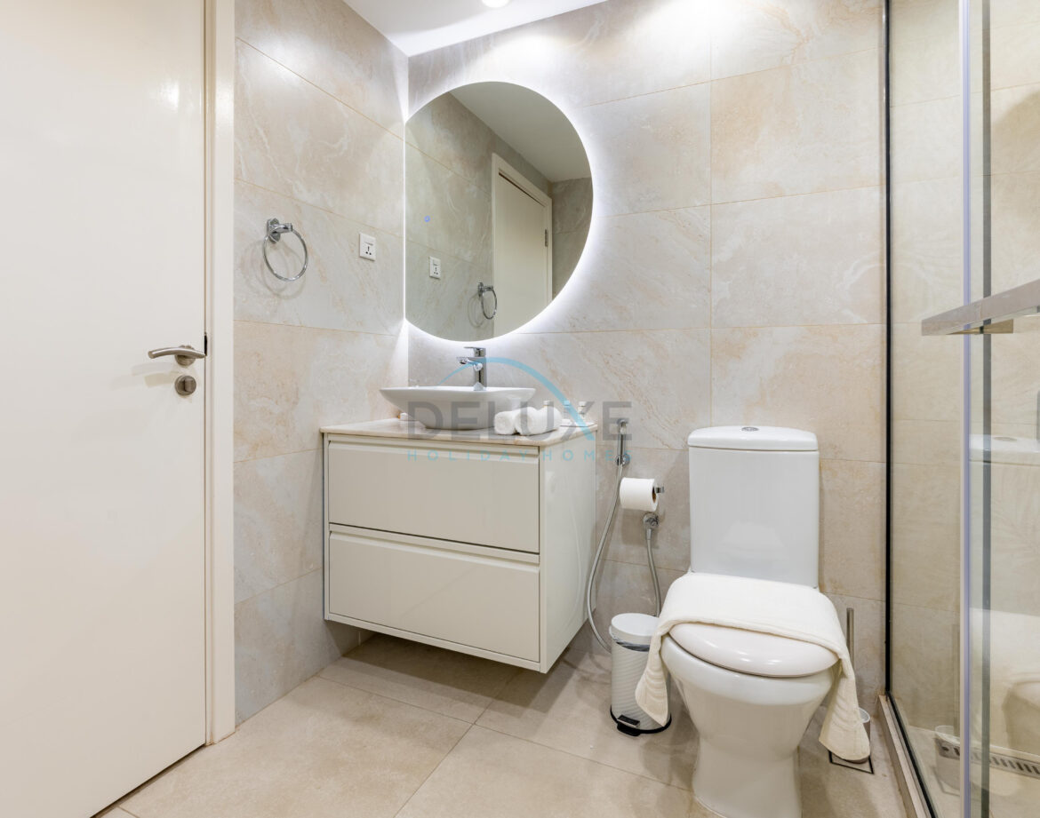 Modern Retreat 1BR Close to Mall of the Emirates and Dubai Marina, Al Samar 1 — photo 16