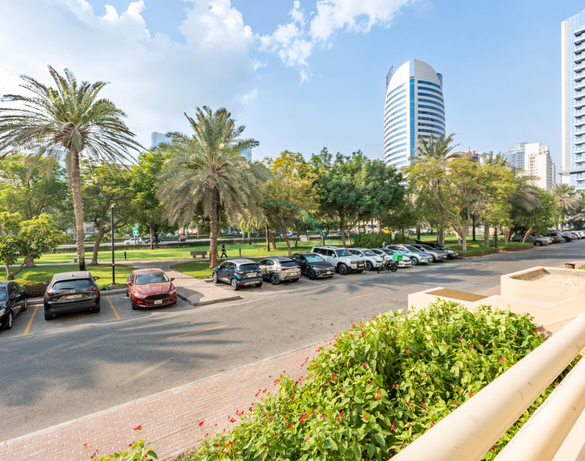 Modern Retreat 1BR Close to Mall of the Emirates and Dubai Marina, Al Samar 1 — photo 19