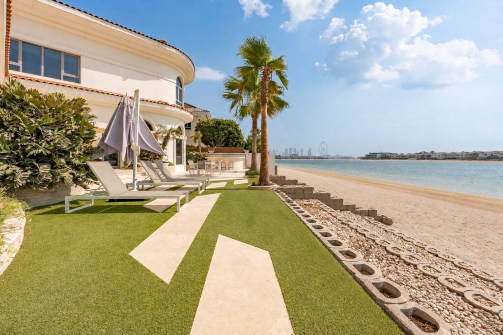 Beachfront 6BR Villa with Two Assistant Rooms, Thatched Poolside Cabana, Private Pool, BBQ Area & Private Beach Access in Frond P