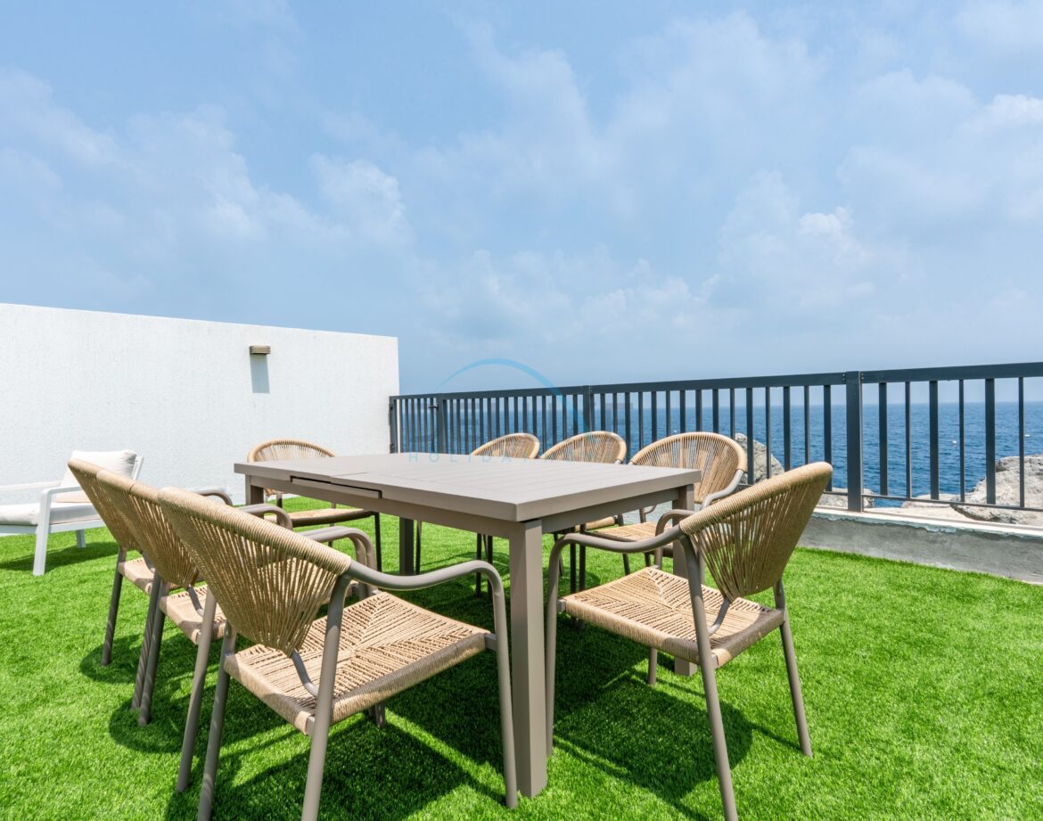Contemporary 4BR Villa with Assistant & Driver Rooms, Gulf Views, BBQ and Outdoor Lounge, Al Dana Island — photo 21