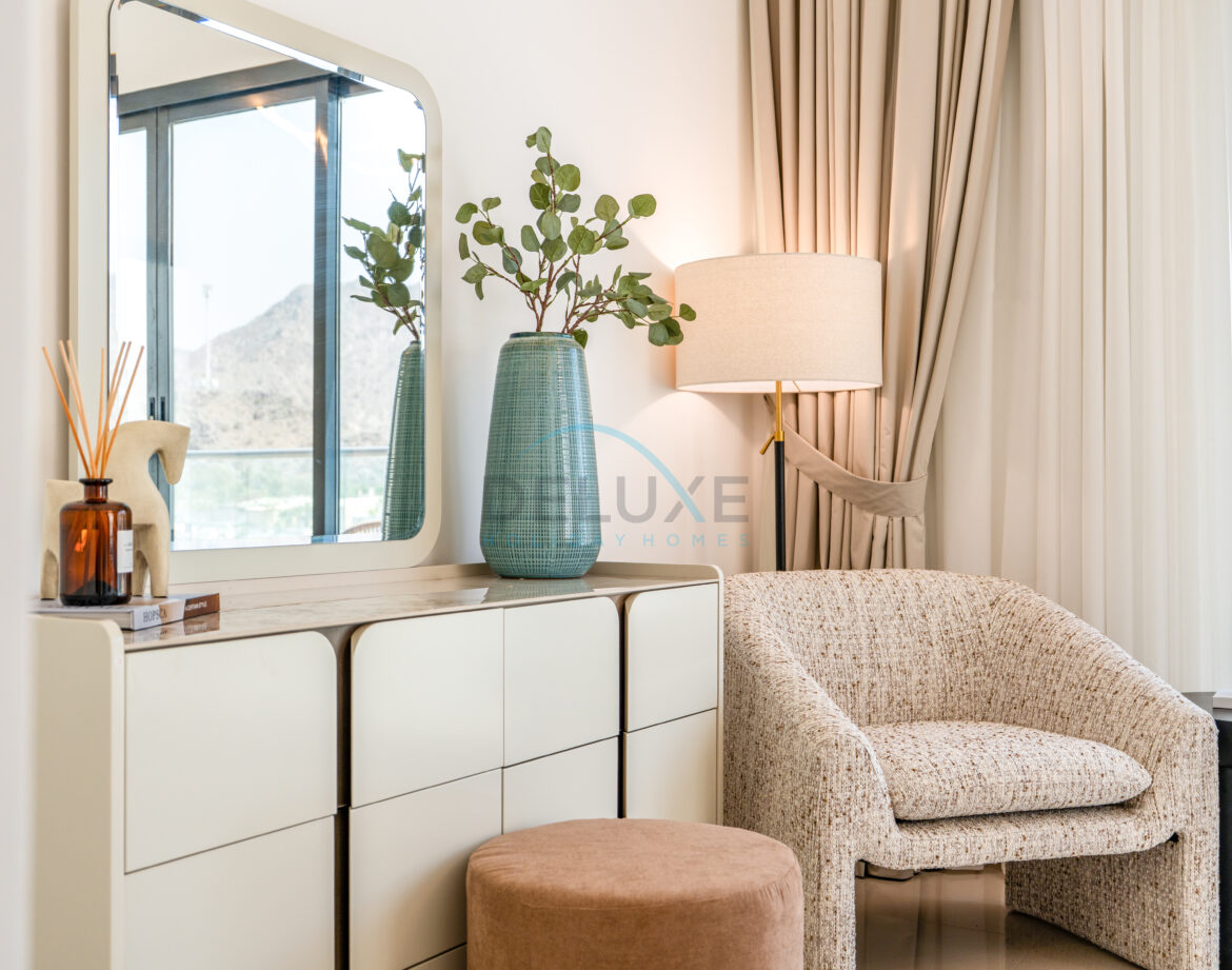 Sea and Mountain Views 4BR Plus Assistant Room with Own Kids’ Play Area, Spacious Outdoor Lounge and BBQ, Al Dana Island — photo 24