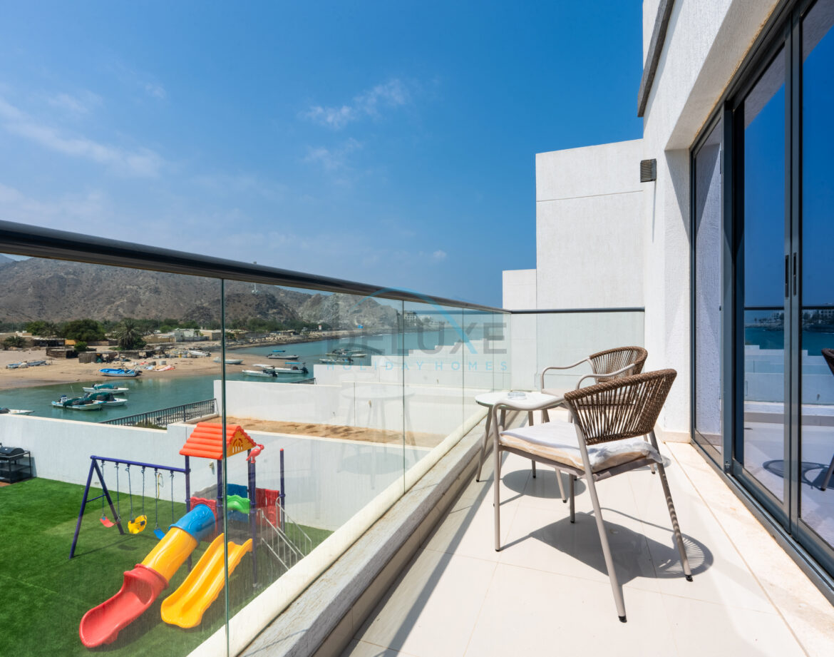 Sea and Mountain Views 4BR Plus Assistant Room with Own Kids’ Play Area, Spacious Outdoor Lounge and BBQ, Al Dana Island — photo 25
