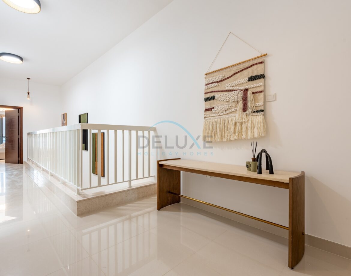 Contemporary 4BR Villa with Assistant & Driver Rooms, Gulf Views, BBQ and Outdoor Lounge, Al Dana Island — photo 25