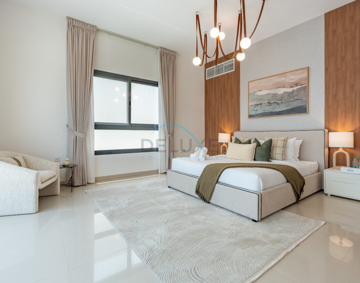 Contemporary 4BR Villa with Assistant & Driver Rooms, Gulf Views, BBQ and Outdoor Lounge, Al Dana Island — photo 28