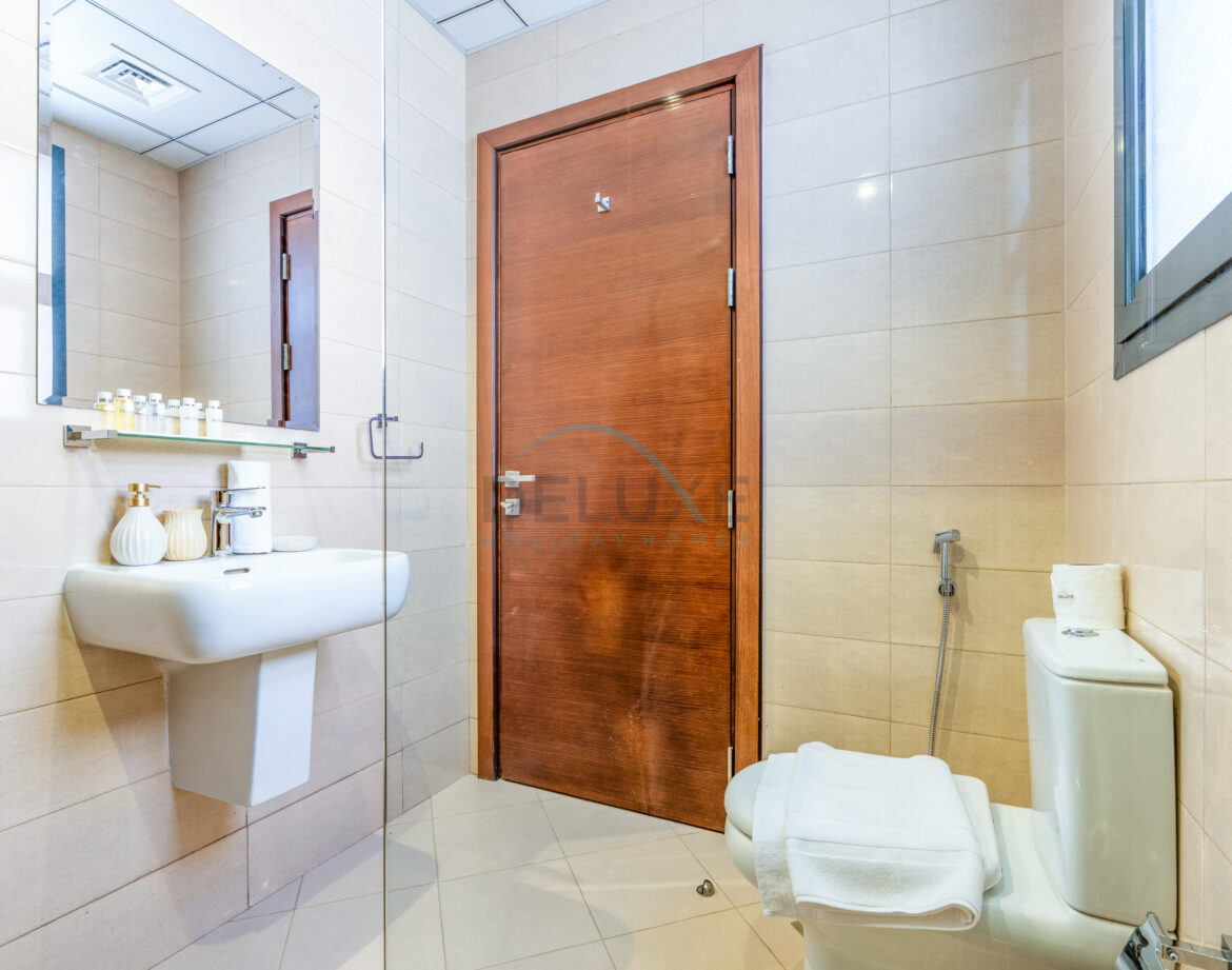 Sea and Mountain Views 4BR Plus Assistant Room with Own Kids’ Play Area, Spacious Outdoor Lounge and BBQ, Al Dana Island — photo 31