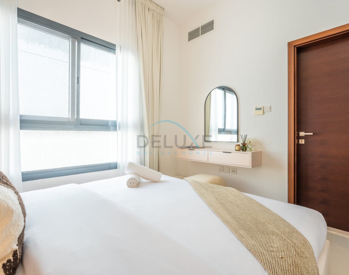 Modern 4BR with Assistant Room Retreat Villa, Facing Sea and Mountain Views, BBQ and Spacious Backyard, Al Dana Island — photo 36