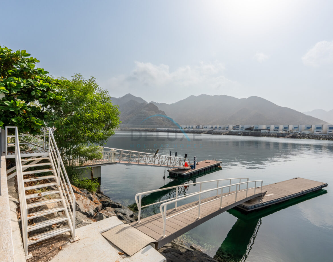 Modern 4BR Plus Assistant and Driver’s Room with Sea and Mountain Views, BBQ, Spacious Garden, Al Dana Island — photo 3