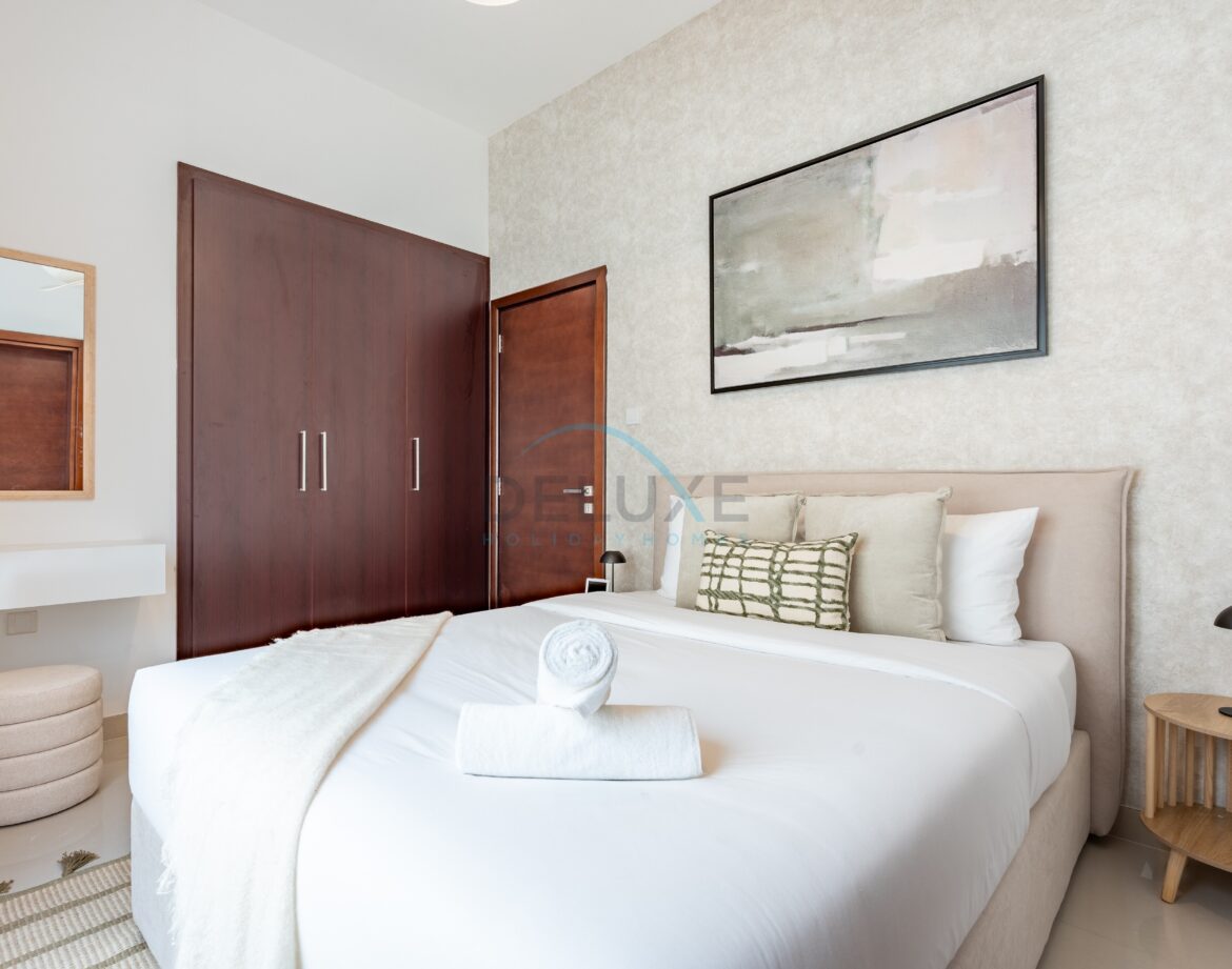Contemporary 4BR Villa with Assistant & Driver Rooms, Gulf Views, BBQ and Outdoor Lounge, Al Dana Island — photo 43